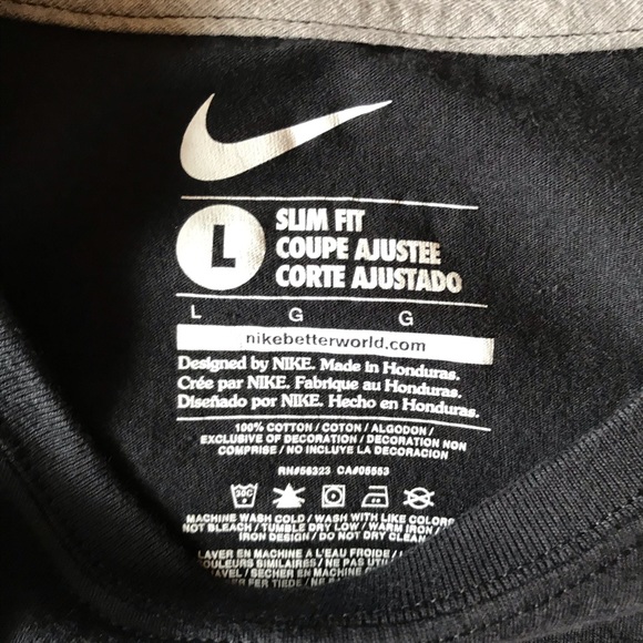Nike Black Tee Shirt - Great Logo Detail - Large - Picture 3 of 4